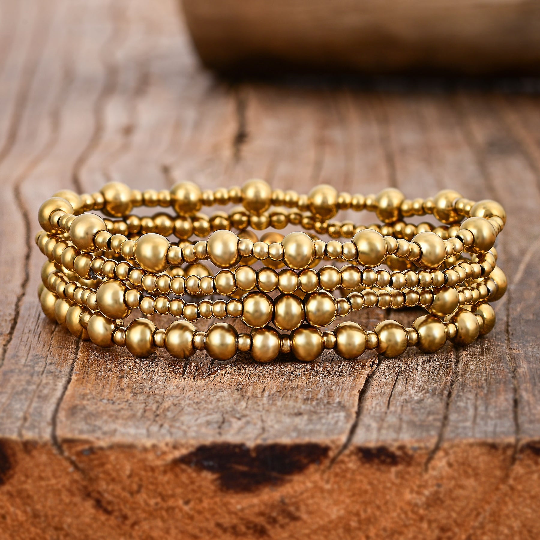 Goldenes Demure-Armbandset