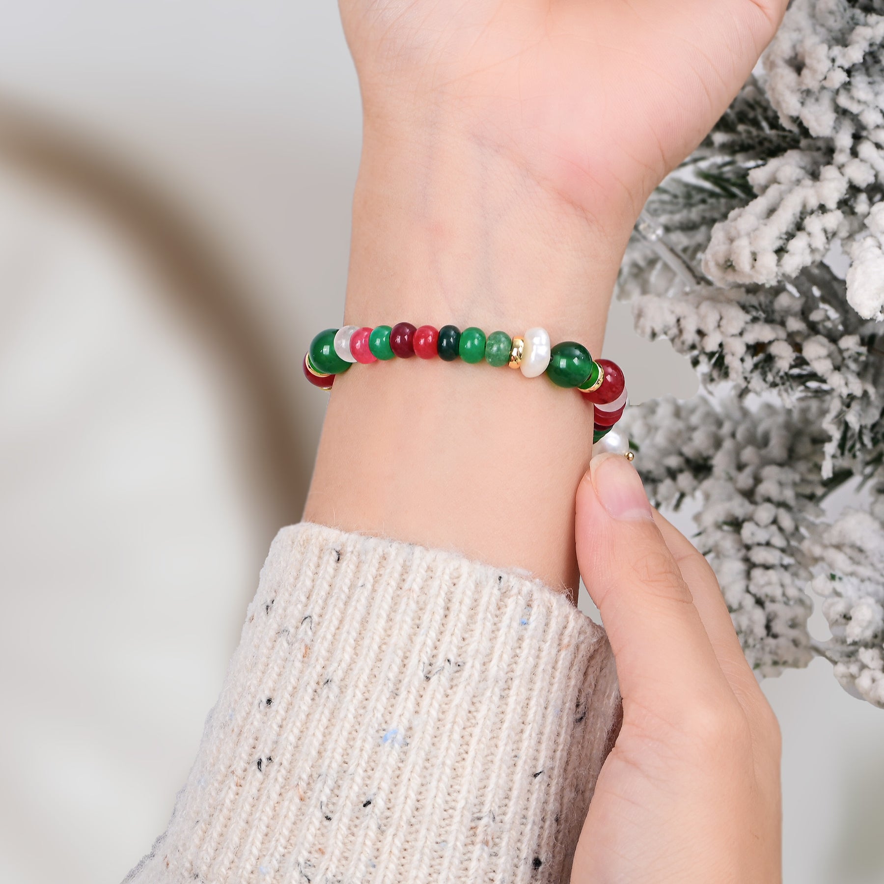 Weihnachtsleuchtendes Perlenarmband
