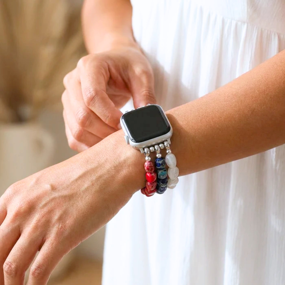 Independence Flame Stretch Apple Watch Armband