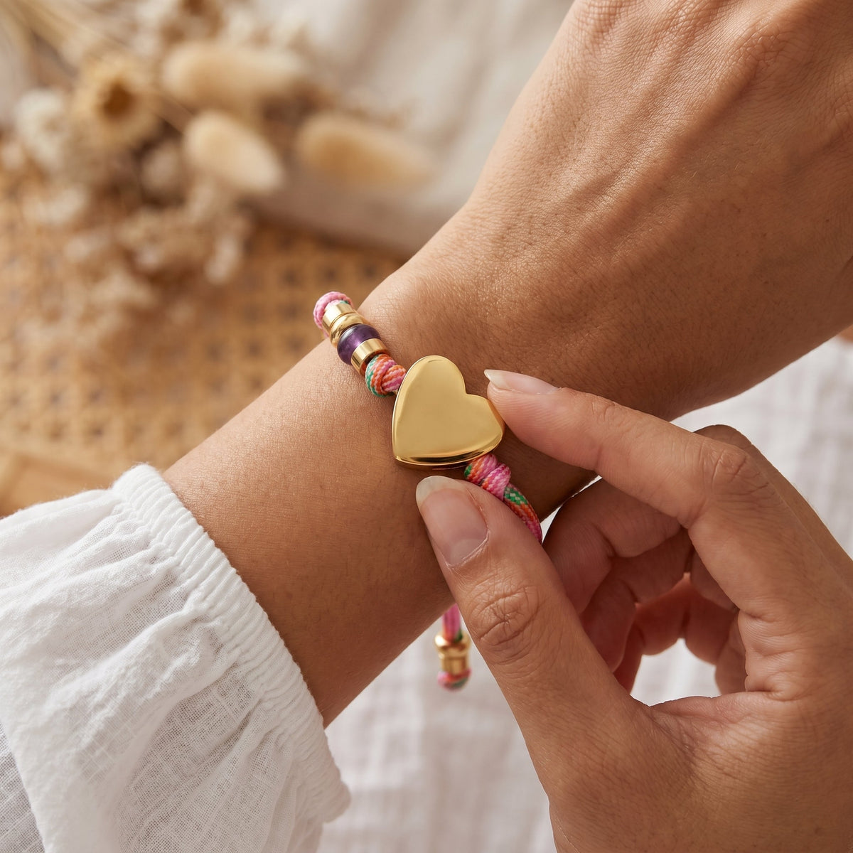 Seilarmband mit Liebesknoten